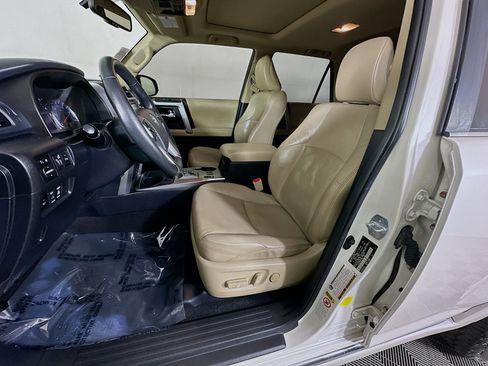 Used 2014 Toyota 4Runner Limited RWD image 12