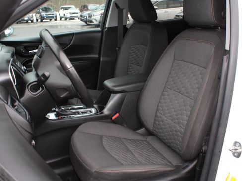 Used 2019 Chevrolet Equinox LT image 16