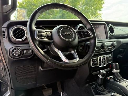 Used 2021 Jeep Wrangler Unlimited Sahara AWD/4WD image 19