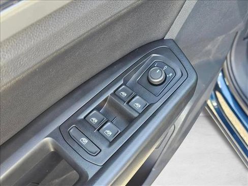 Used 2021 Volkswagen Atlas SE image 20