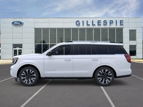 New 2025 Ford Expedition Platinum w/ Driver's Package image 3