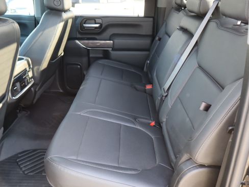 Used 2022 Chevrolet Silverado 2500 LTZ AWD/4WD image 33