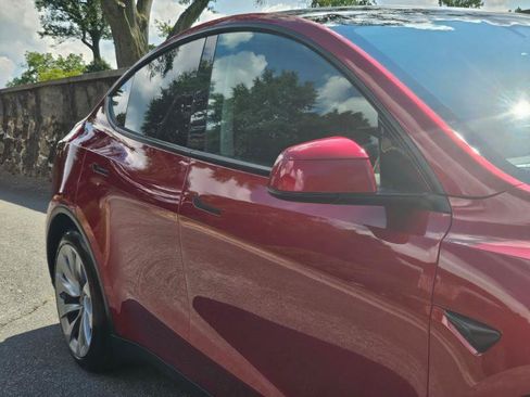 Used 2026 Tesla Model Y Long Range RWD image 21