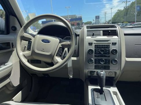 Used 2011 Ford Escape XLT FWD image 12