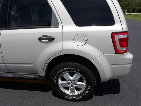 Used 2009 Ford Escape XLT AWD/4WD image 36