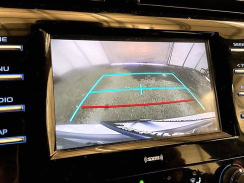 Used 2020 Toyota Camry LE image 20