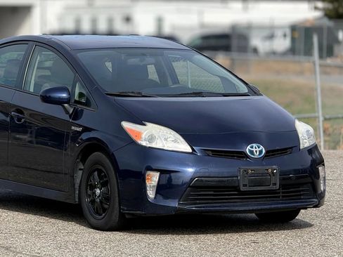 Used 2013 Toyota Prius One image 15