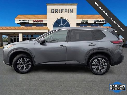 Used 2023 Nissan Rogue SV image 10