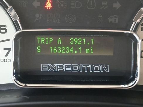 Used 2014 Ford Expedition EL XLT w/ Equipment Group 202A image 34