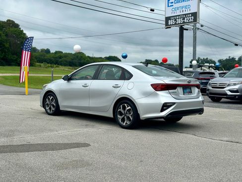 Used 2020 Kia Forte LXS FWD image 6