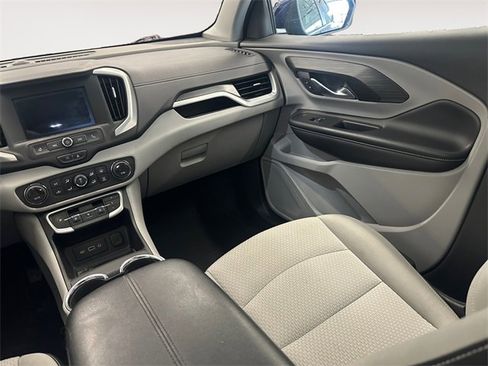 Used 2022 GMC Terrain SLE w/ Driver Convenience Package image 11
