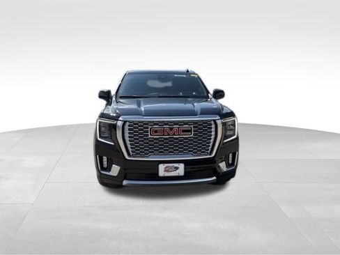 Used 2024 GMC Yukon Denali w/ Advanced Technology Package AWD/4WD image 8