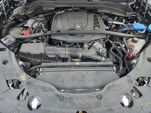 Used 2024 Maserati Grecale GT image 16