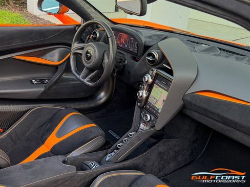 Used 2022 McLaren 720S Performance RWD image 33