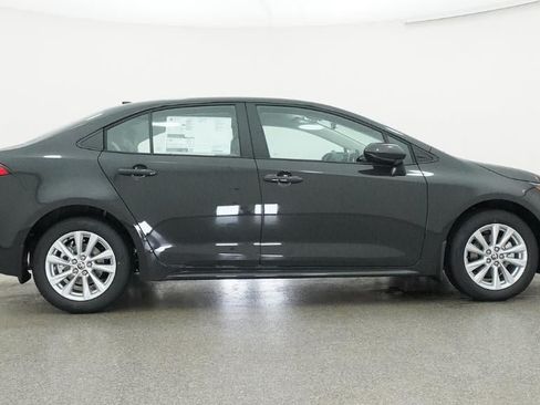 New 2026 Toyota Corolla LE FWD image 27