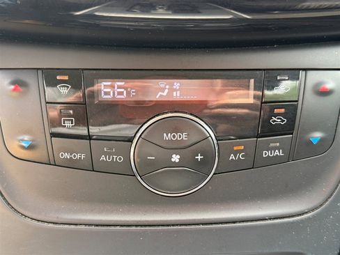Used 2019 Nissan Sentra SV FWD image 17