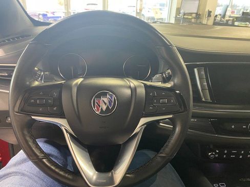 Used 2024 Buick Enclave Premium image 19