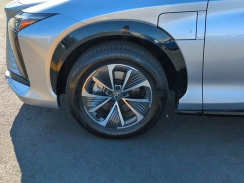 Used 2024 Lexus RZ 300e Premium w/ Accessory Package (Z1) image 10