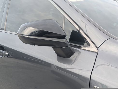 Used 2024 Lexus RX 500h F Sport image 10