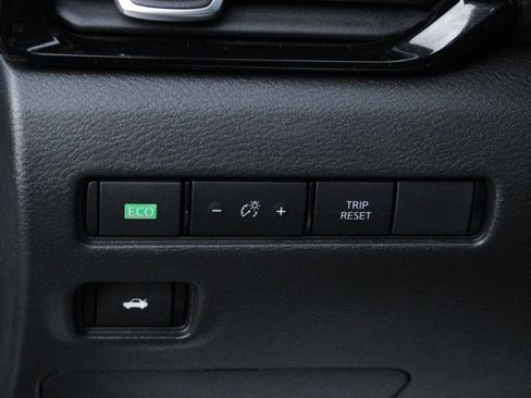 Used 2023 Nissan Sentra SV w/ All-Weather Package image 38