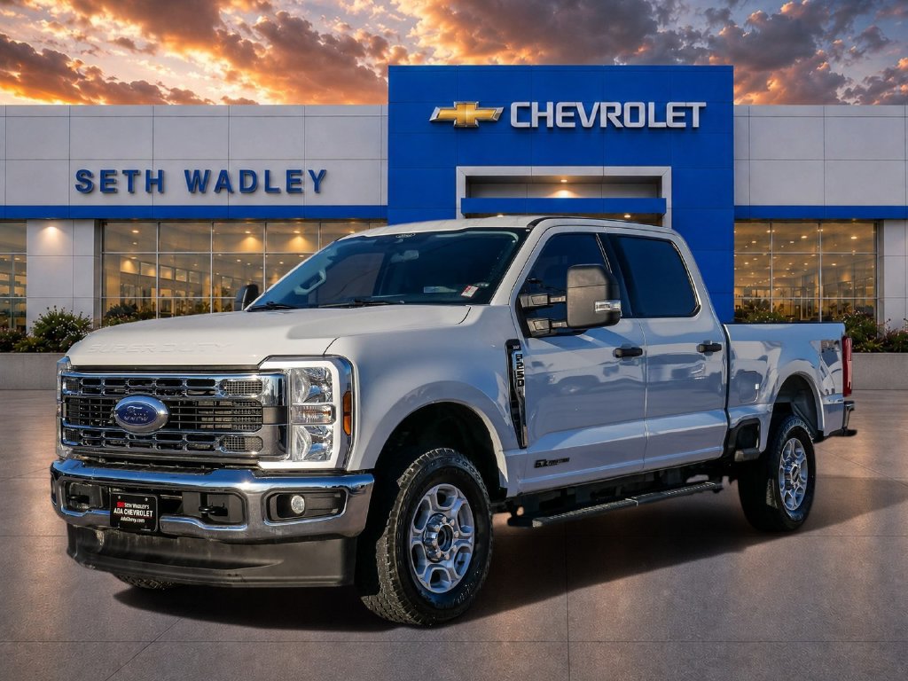 Used 2025 Ford F250 XLT w/ FX4 Off-Road Package AWD/4WD image 3