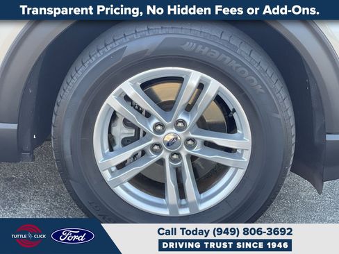 Certified 2022 Ford Explorer XLT image 10