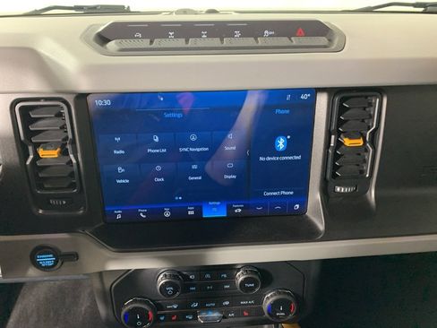 Used 2022 Ford Bronco Badlands image 24