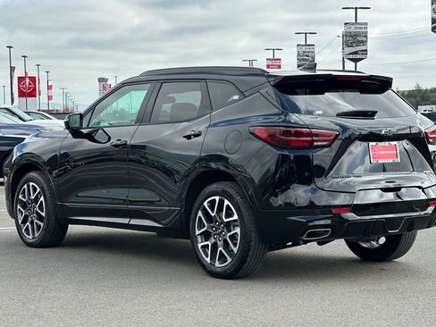 Used 2025 Chevrolet Blazer RS image 6