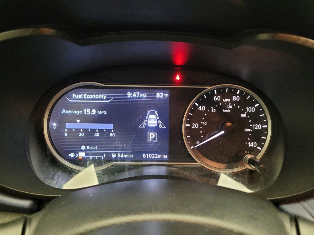 Used 2023 Nissan Versa SV FWD image 23