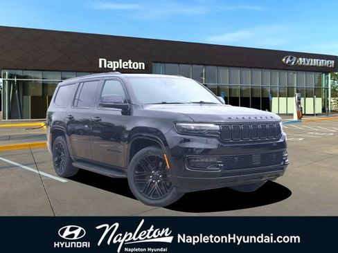 Used 2023 Jeep Wagoneer Series II AWD/4WD image 1
