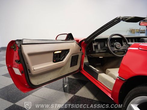 Used 1989 Chevrolet Corvette Convertible image 36