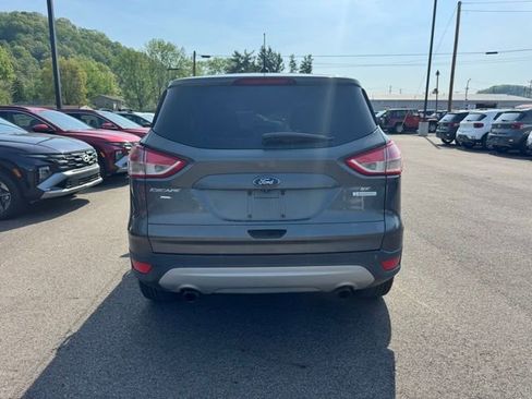 Used 2015 Ford Escape SE FWD image 9