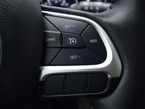 Used 2018 Jeep Compass Limited w/ Navigation Group image 35