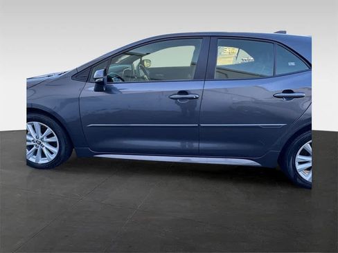 Used 2023 Toyota Corolla SE image 3