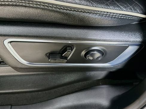 Used 2024 RAM 1500 Laramie AWD/4WD image 21
