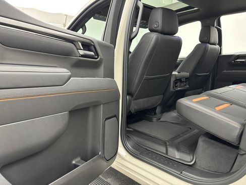 New 2026 GMC Sierra 1500 AT4 w/ AT4 Premium Package AWD/4WD image 42