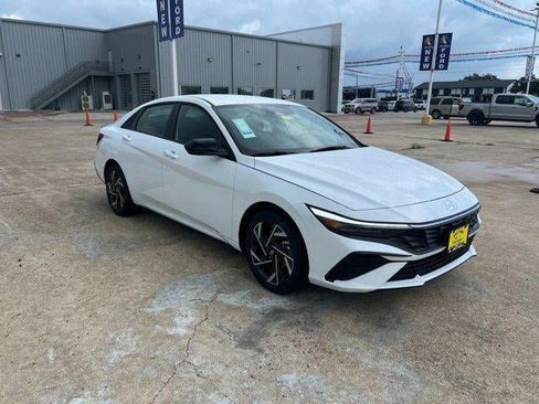 New 2025 Hyundai Elantra SEL FWD image 73