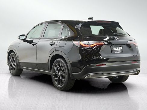 Used 2024 Honda HR-V Sport image 3