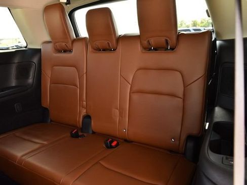 Used 2024 Nissan Pathfinder Platinum w/ Cargo Package AWD/4WD image 29