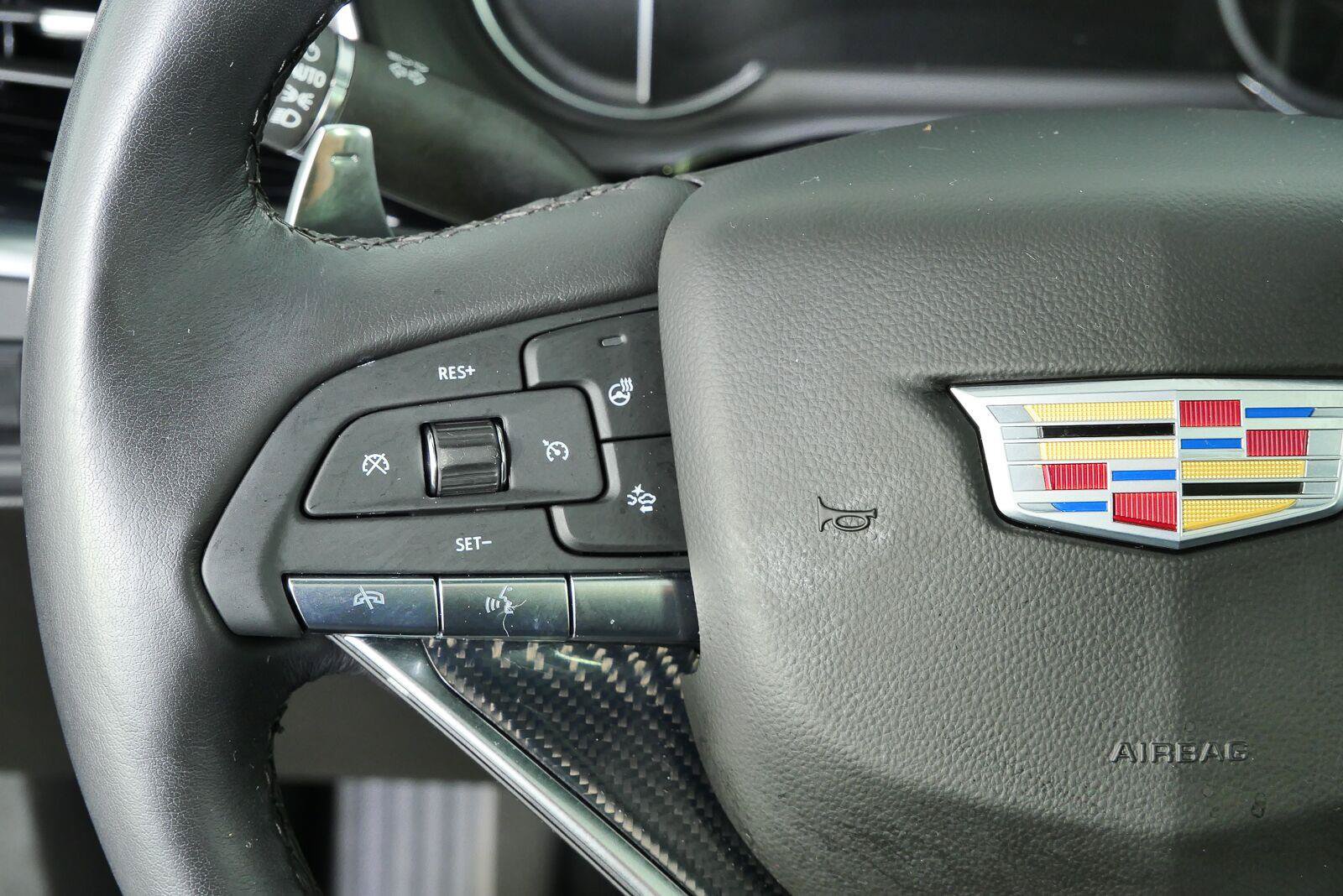 Used 2025 Cadillac XT6 Sport AWD/4WD image 11