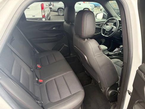 Used 2022 Chevrolet TrailBlazer RS w/ Sun and Liftgate Package AWD/4WD image 22