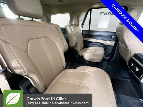 Used 2024 Ford Expedition Limited image 18