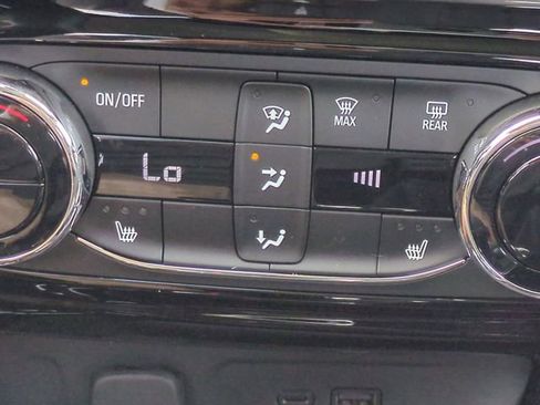 Used 2024 Chevrolet Trax LT w/ Driver Confidence Package image 24