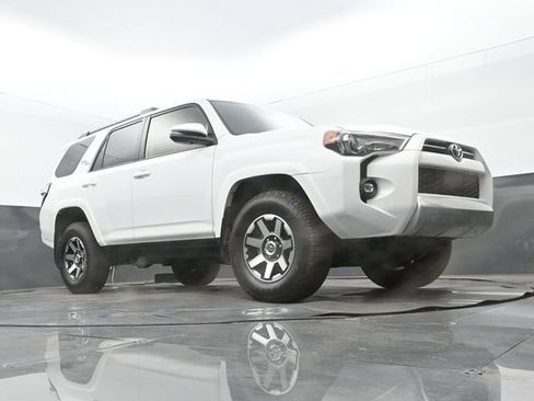 Used 2021 Toyota 4Runner TRD Off-Road Premium w/ Moonroof Package AWD/4WD image 9