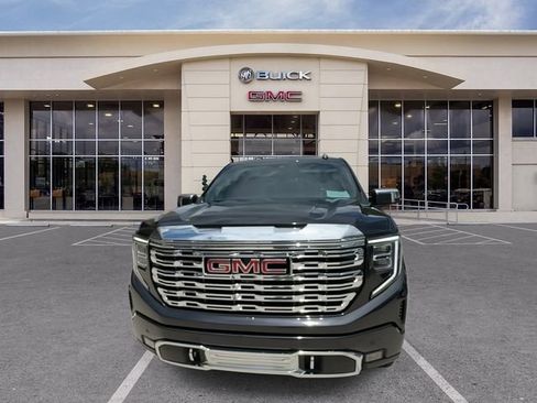 Certified 2023 GMC Sierra 1500 Denali AWD/4WD image 4