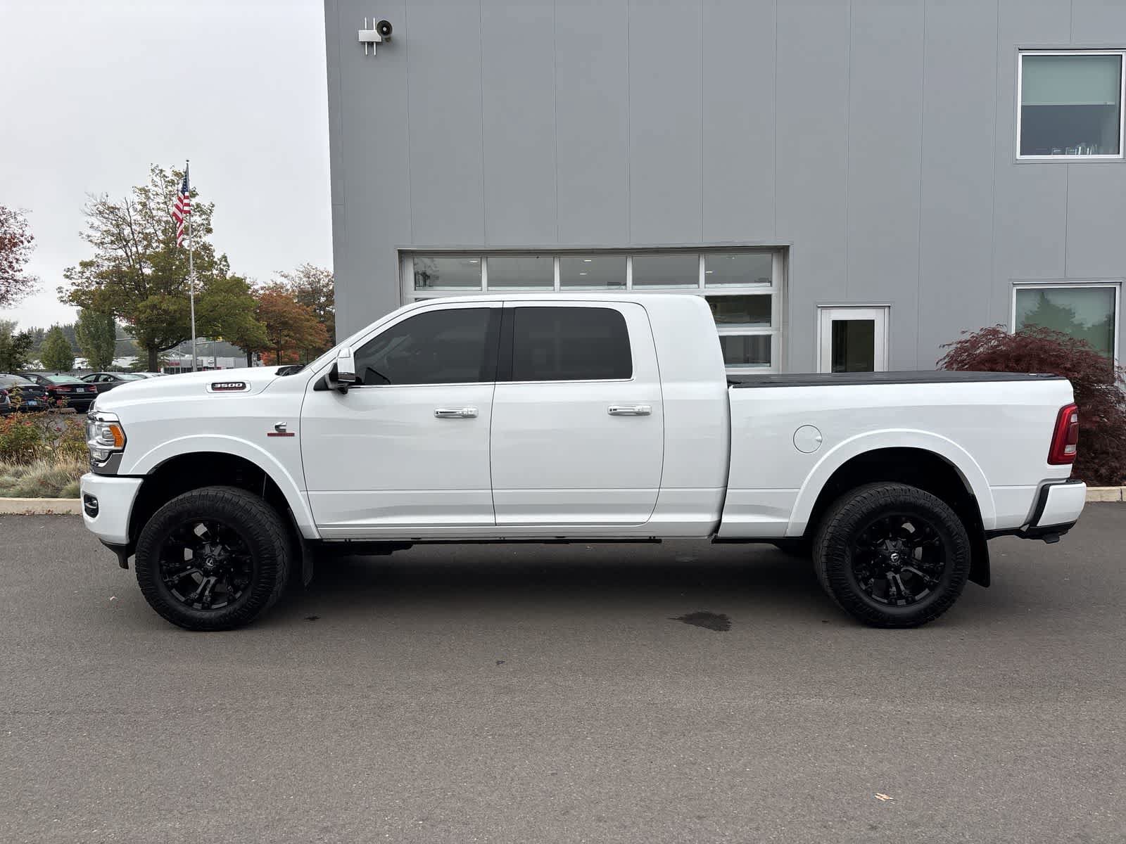 Used 2019 RAM 3500 Limited AWD/4WD image 2