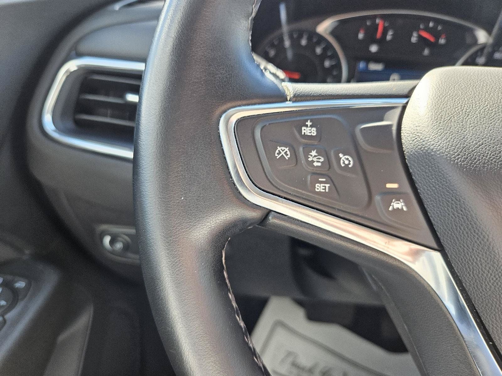 Used 2024 Chevrolet Equinox LT FWD image 15