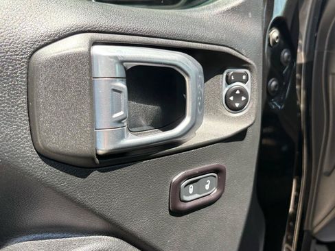 Used 2020 Jeep Gladiator Sport w/ Quick Order Package 24S AWD/4WD image 22