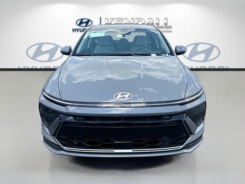New 2026 Hyundai Sonata SE FWD image 2
