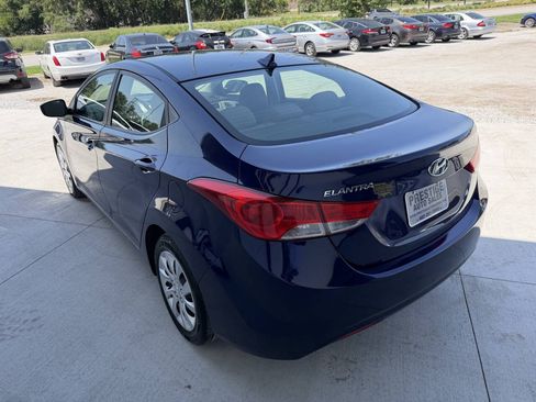 Used 2011 Hyundai Elantra GLS FWD image 4